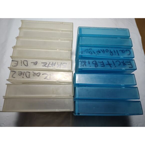 Vintage Lot of 15 Nintendo Hard Game Cases Clear & Blue - Picture 13 of 15